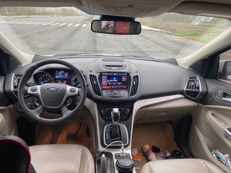 武汉14年福特翼虎2