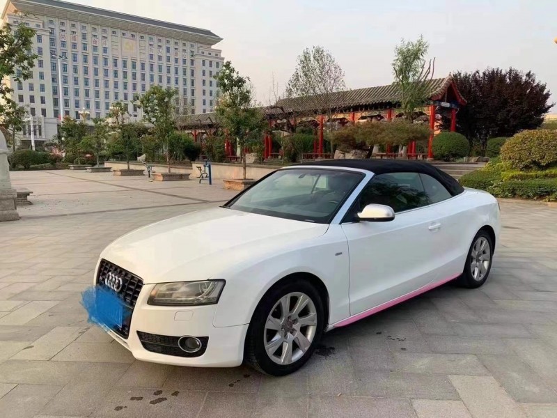 济宁11年奥迪A55