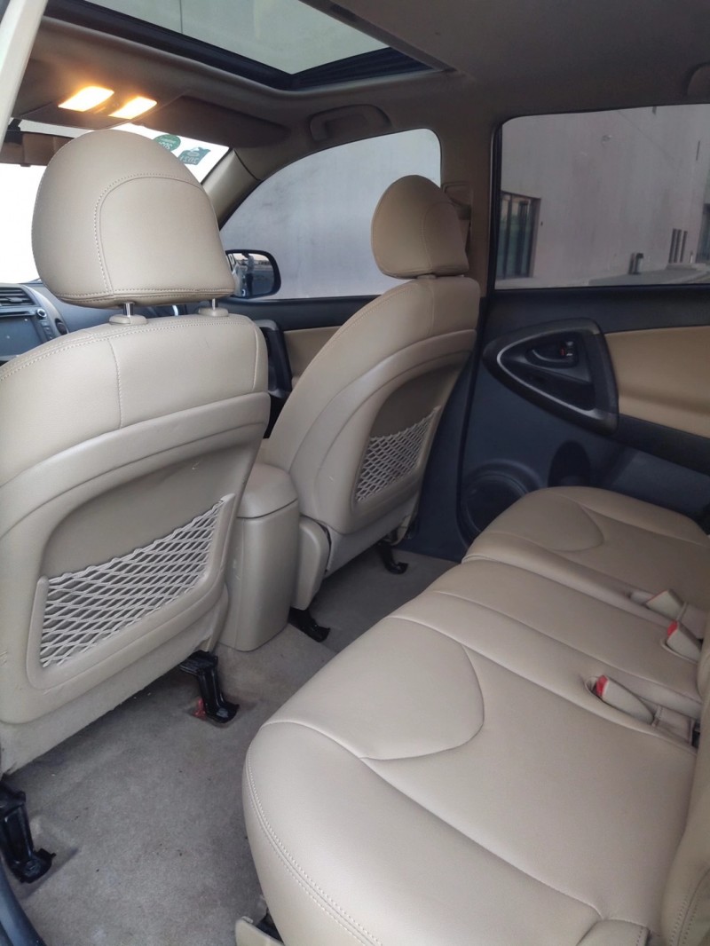 營口12年豐田RAV41