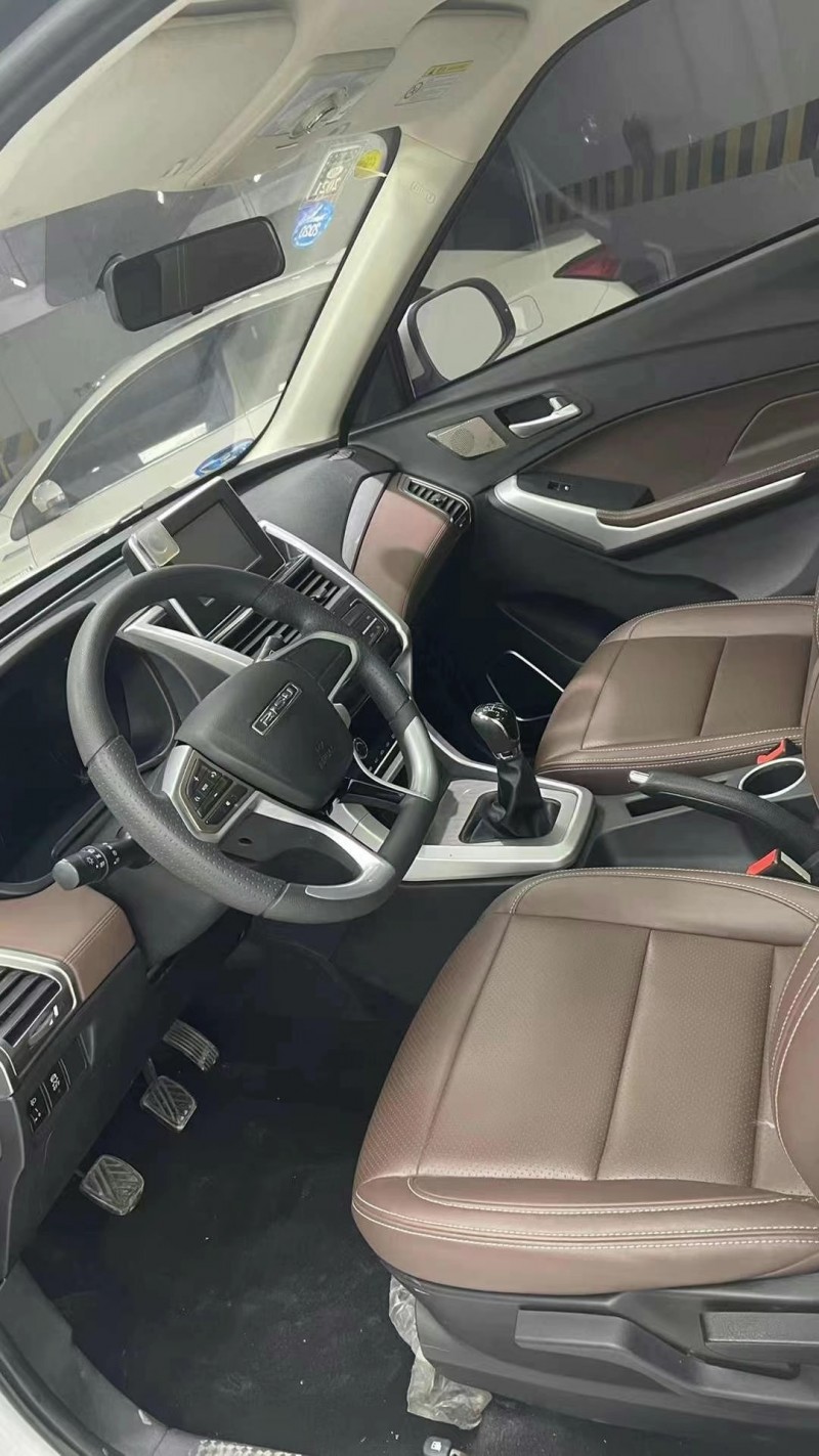 成都19年比速汽车T34