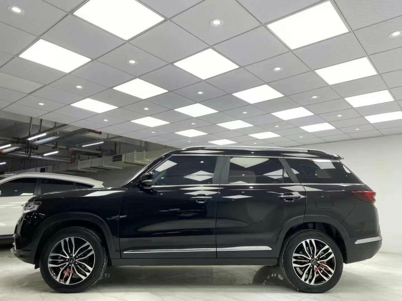 成都19年昌河Q73