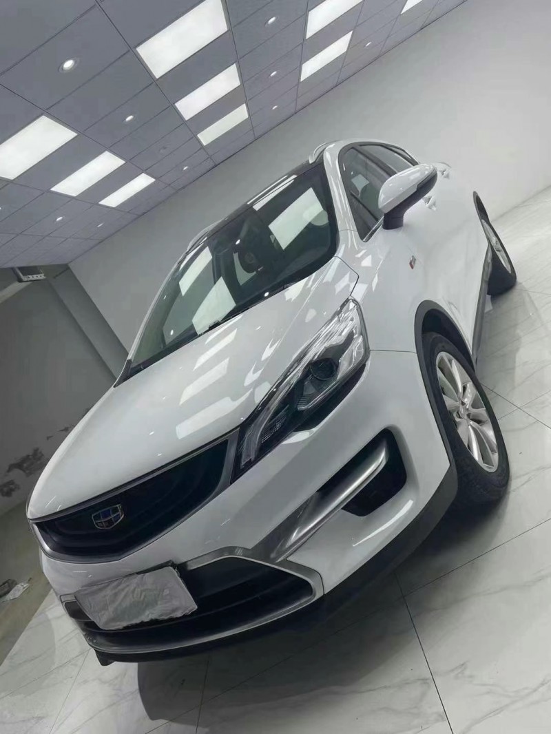 成都19年吉利帝豪GS8