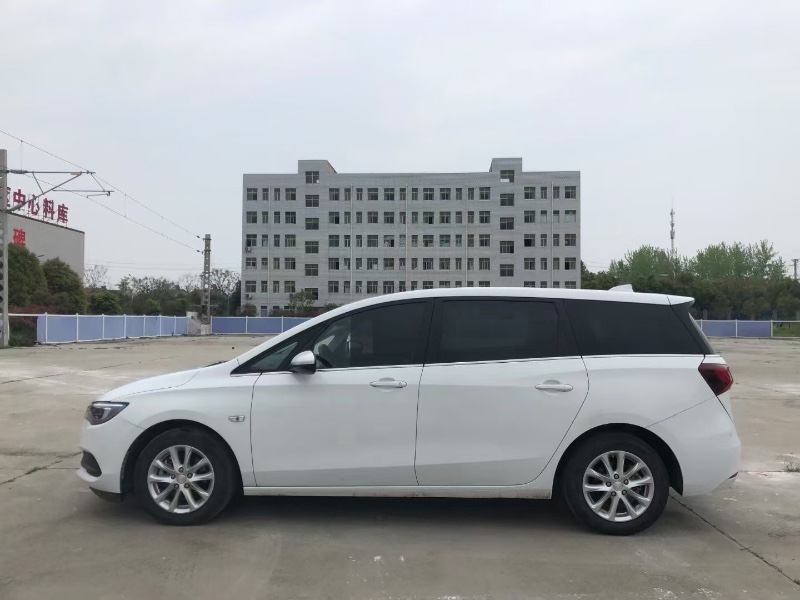 宜昌19年別克GL65