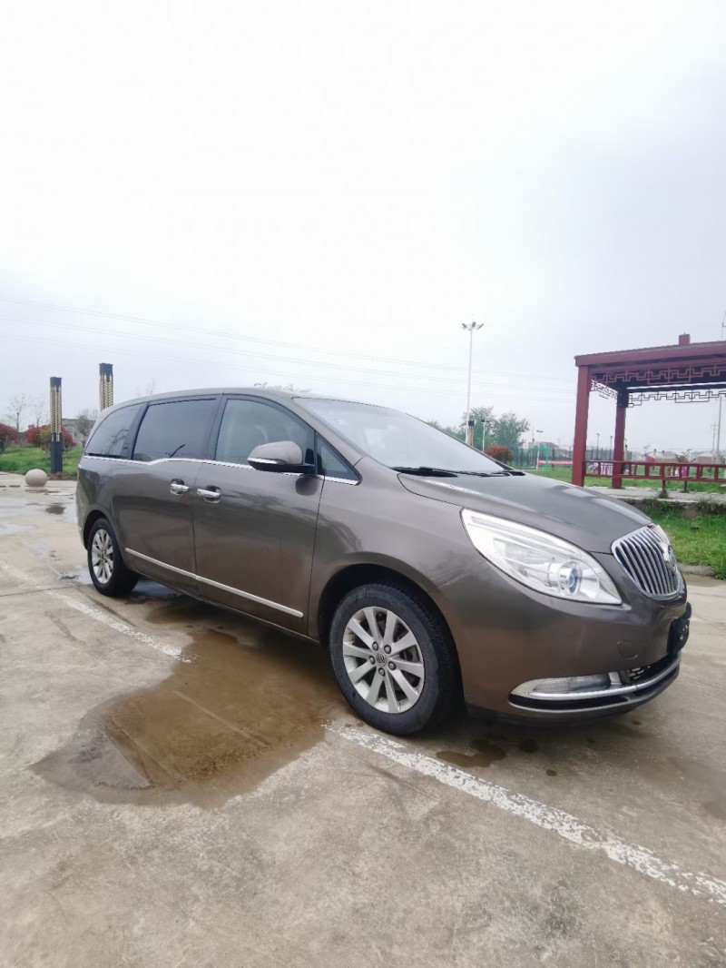 徐州11年别克GL83