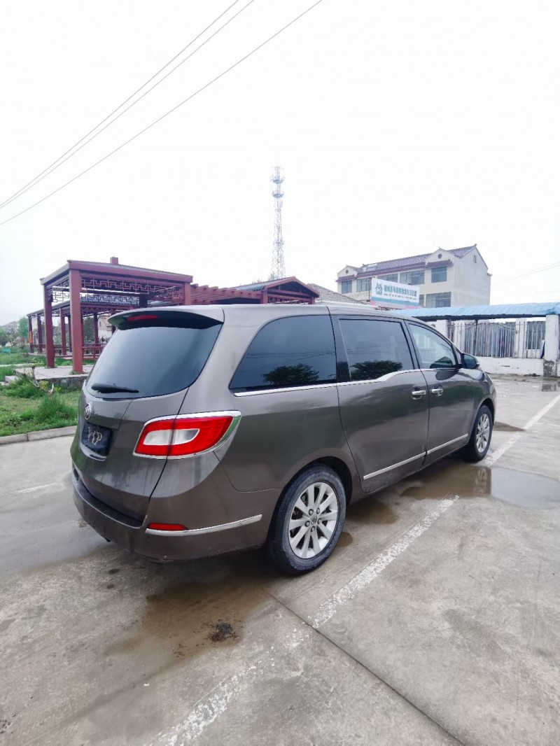 徐州11年别克GL88