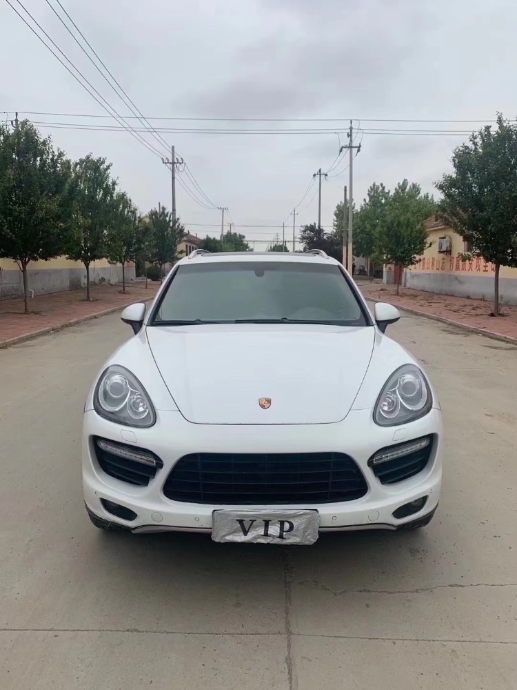 潍坊12年保时捷卡宴8