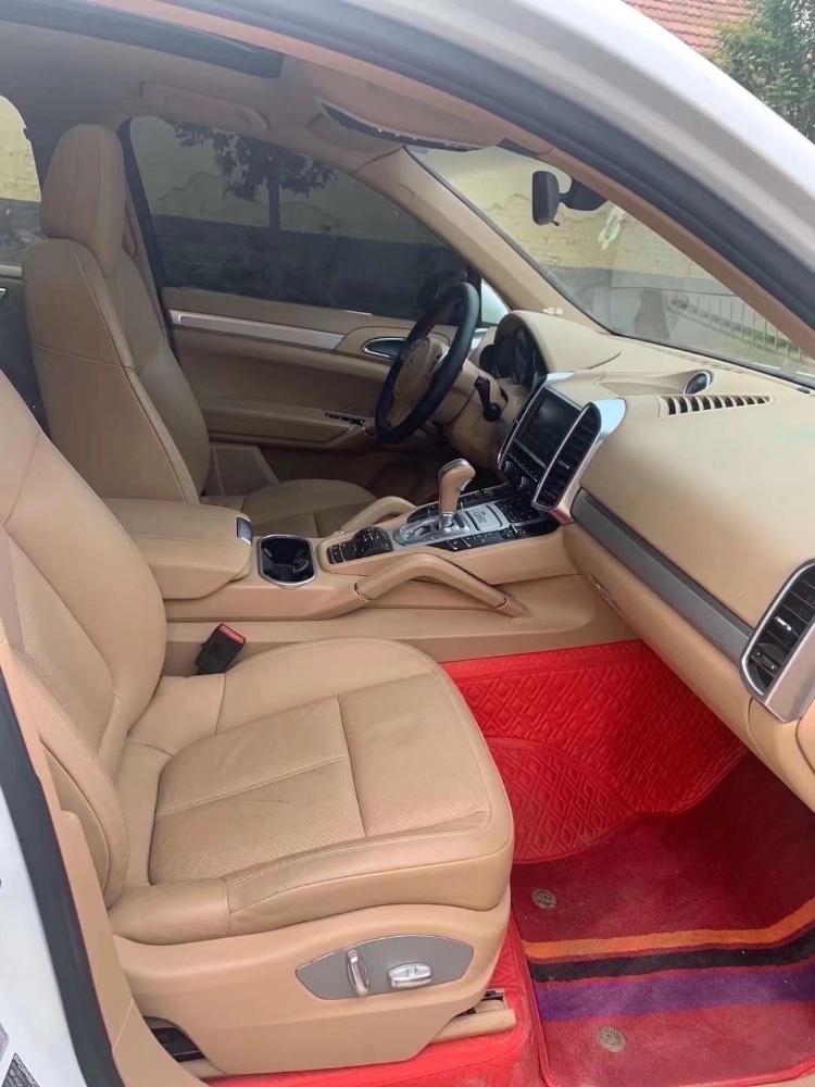 潍坊12年保时捷卡宴2