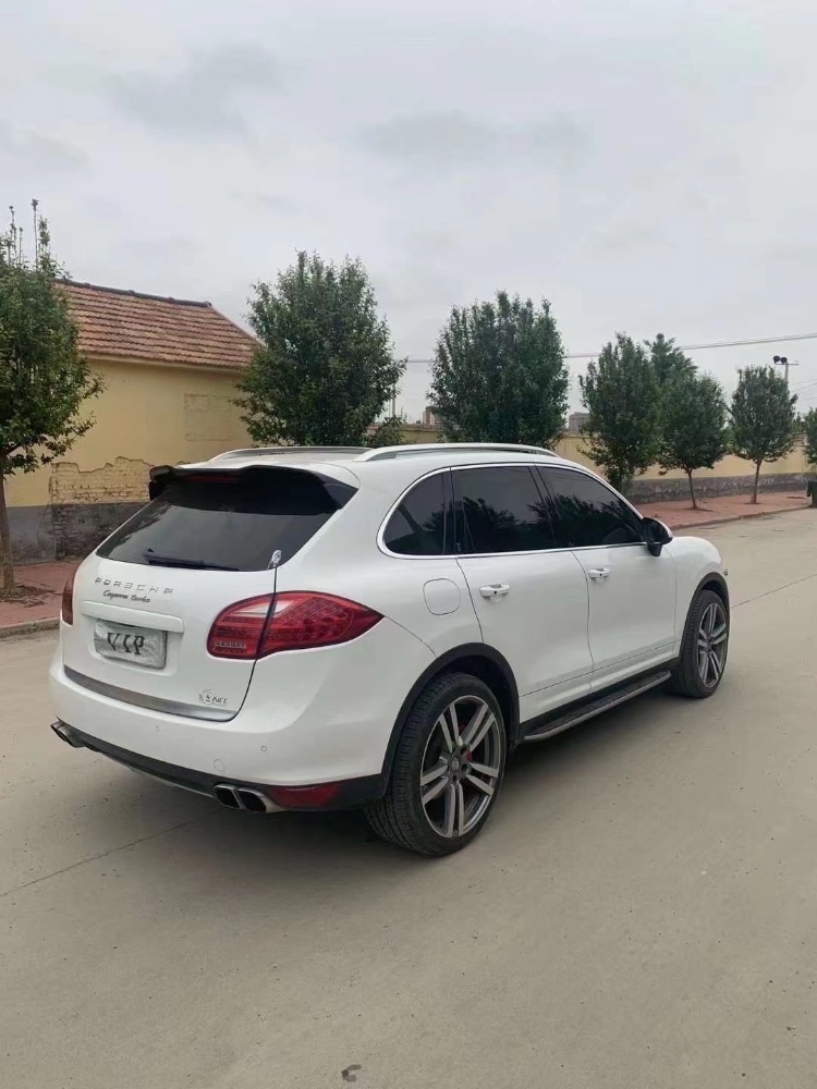 潍坊12年保时捷卡宴1