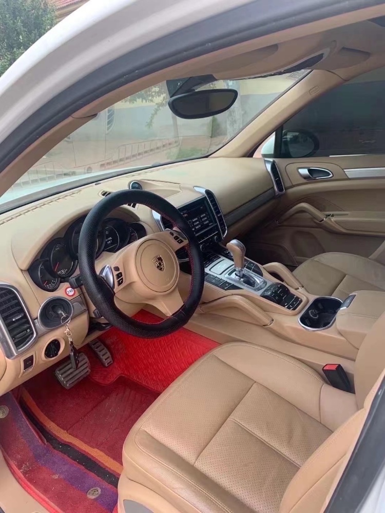 潍坊12年保时捷卡宴3