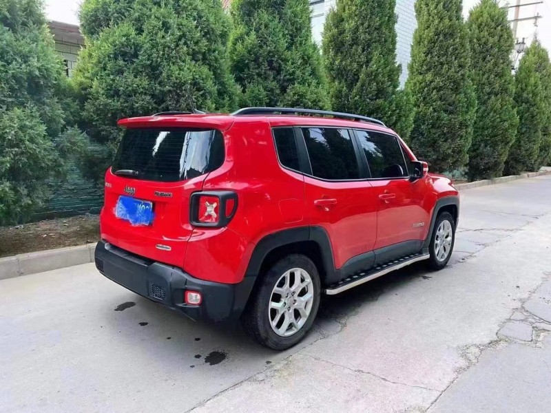 泰安18年Jeep自由俠3