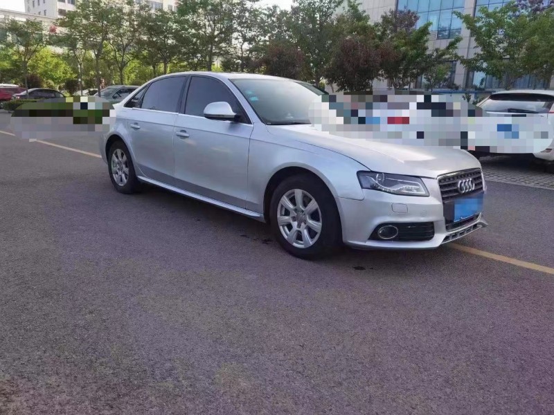 潍坊12年奥迪A4L8