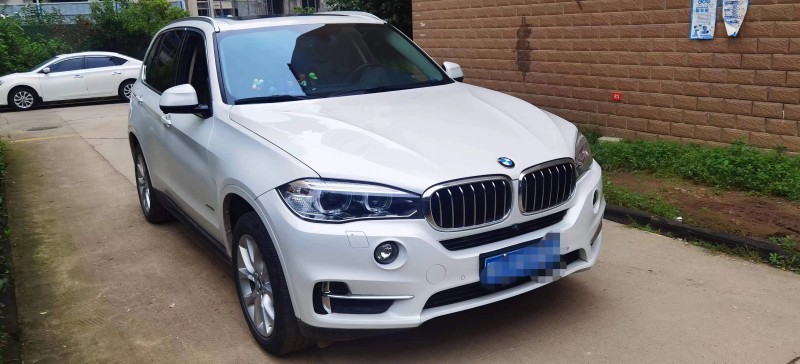 武汉18年宝马X58