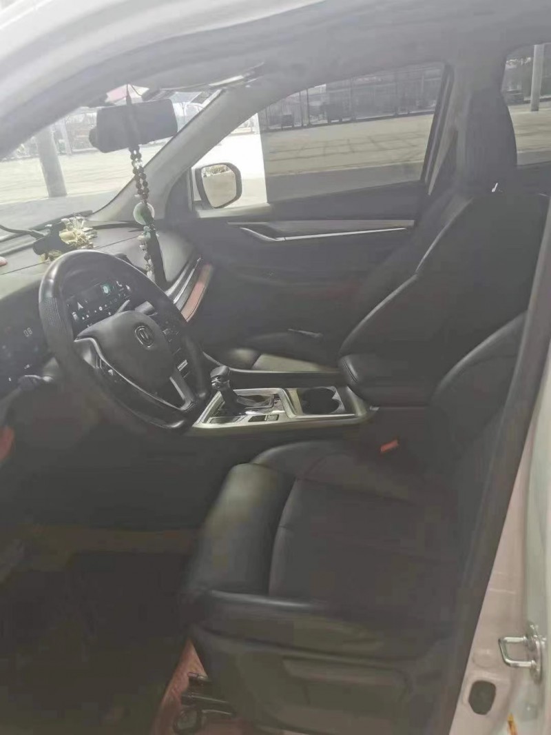 保定20年长安汽车CS556