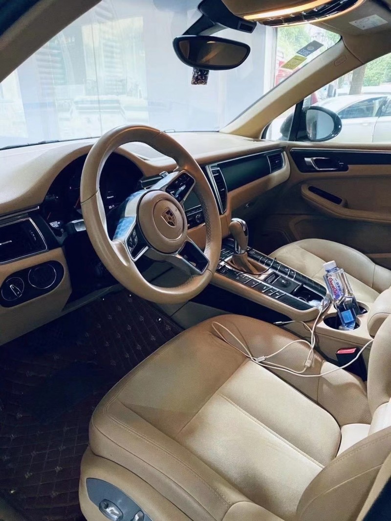常德16年保時捷Macan2