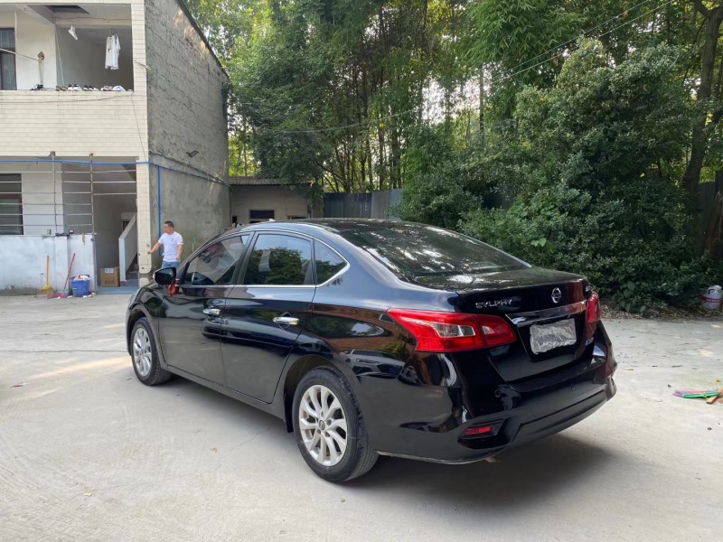 成都17年日产轩逸8