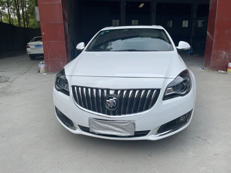 成都17年别克君威1