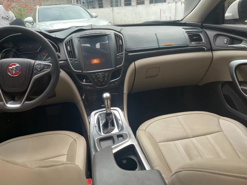 成都17年别克君威6