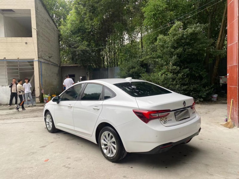 成都21年别克威朗3