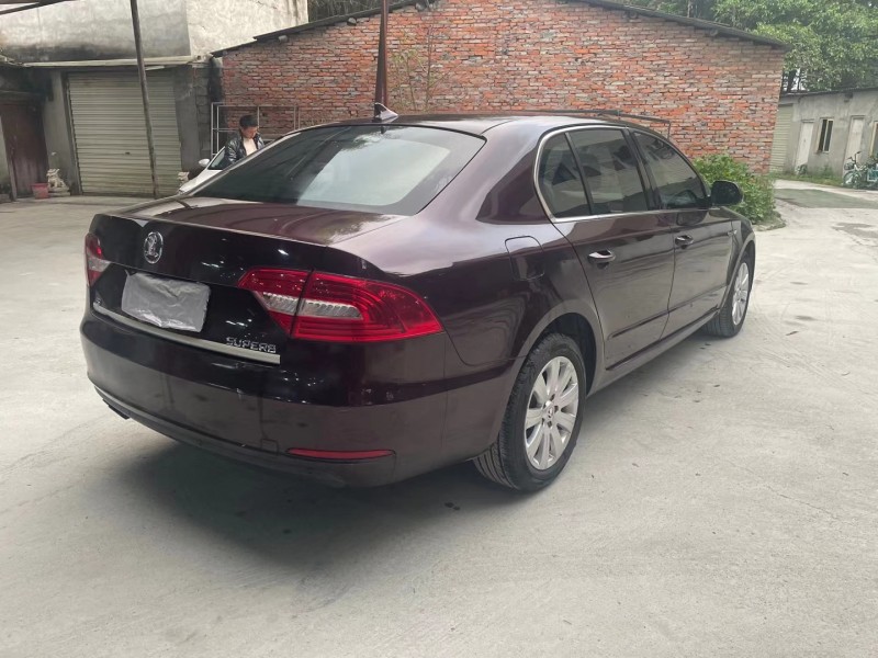 成都14年斯柯达昊锐7