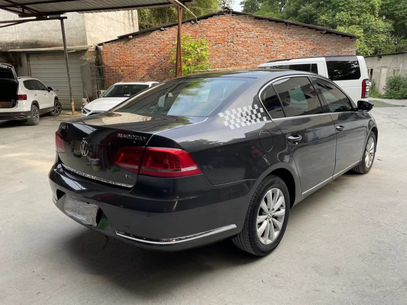 成都15年大众迈腾8