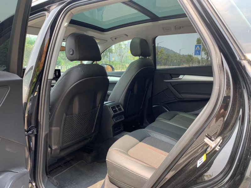 广州19年奥迪Q56