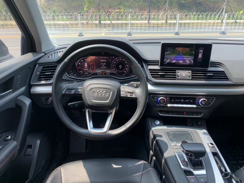 广州19年奥迪Q57