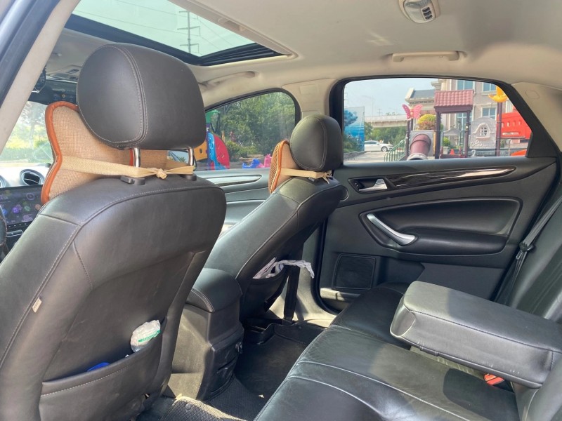 青岛13年福特蒙迪欧-致胜5