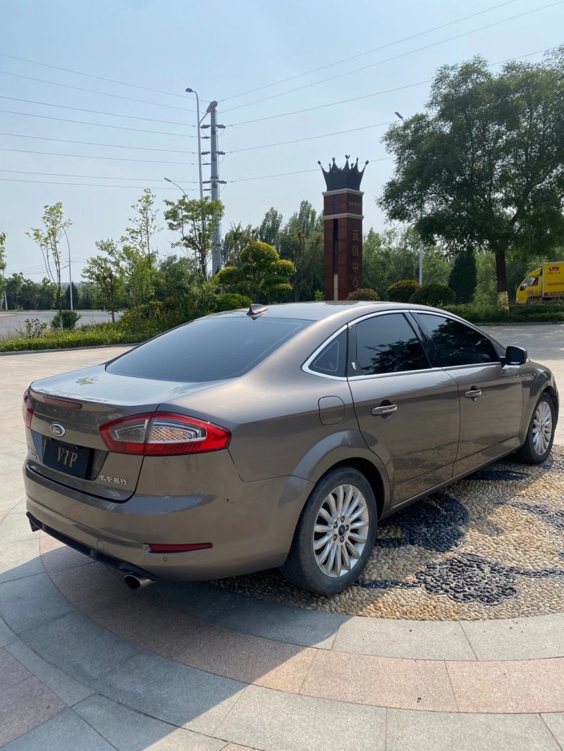 青岛13年福特蒙迪欧-致胜7