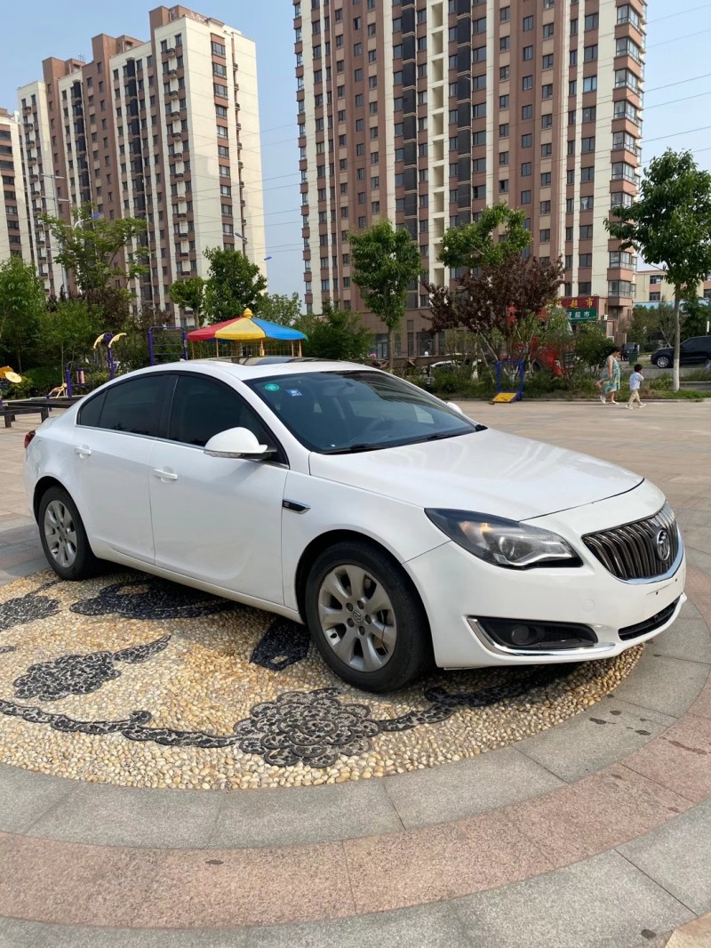 青岛16年别克君威7