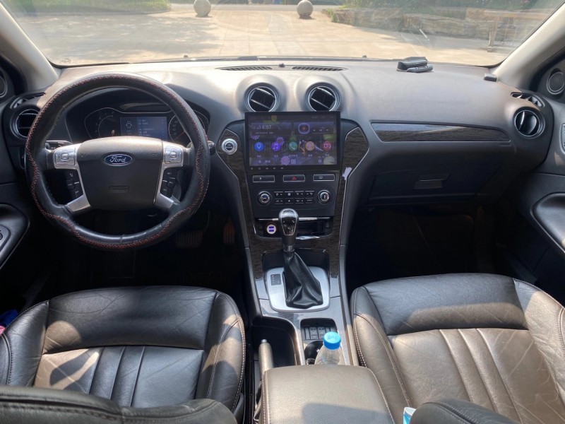 青岛16年别克君威4