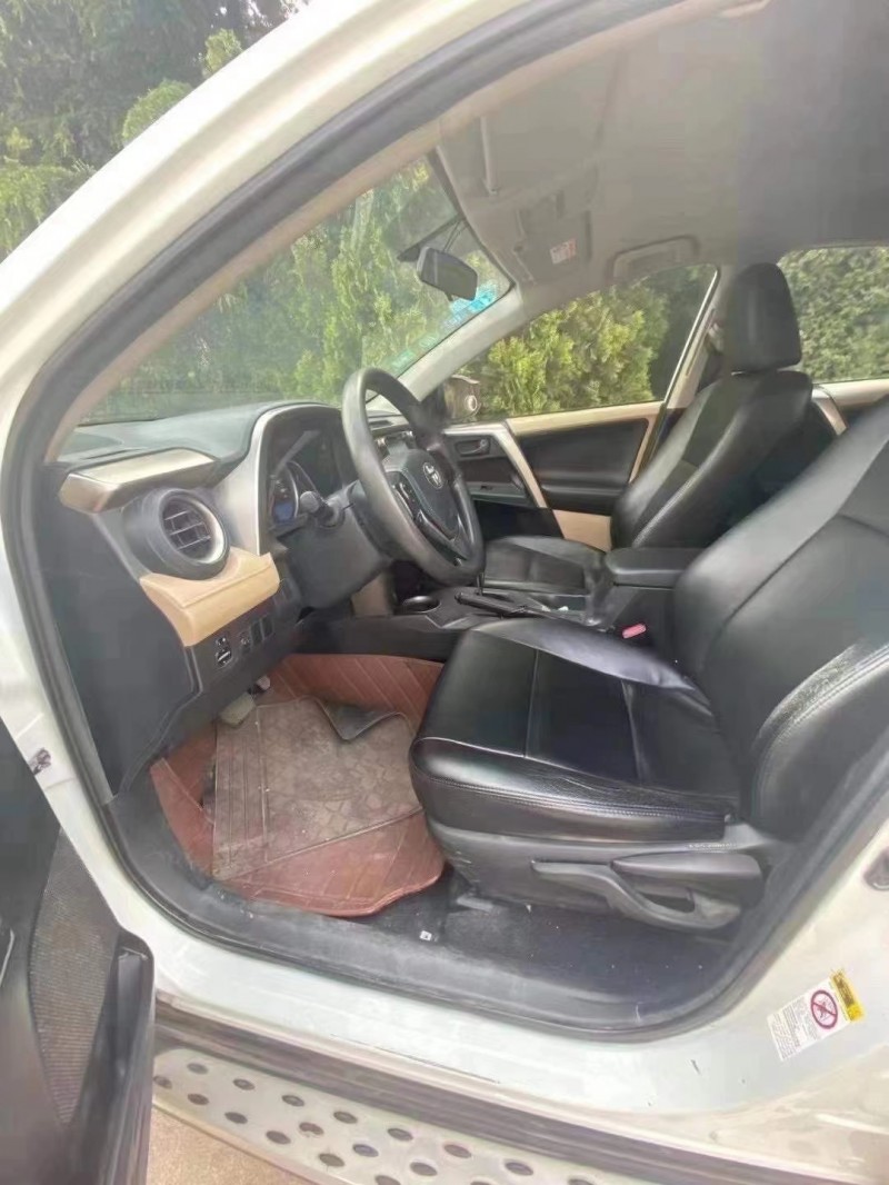 濟南14年豐田RAV4榮放5