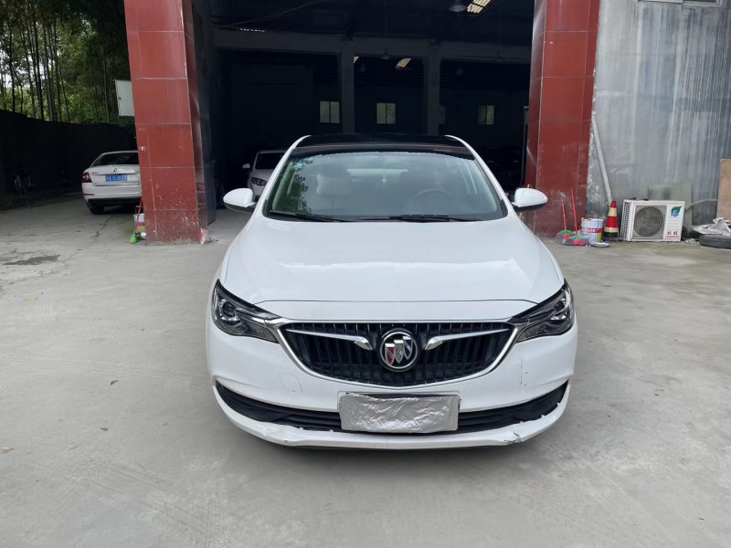 成都20年别克英朗GT1