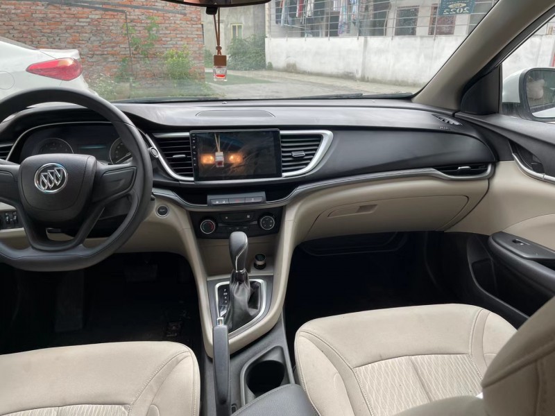 成都20年别克英朗GT7