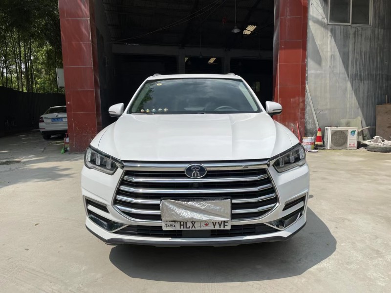 成都20年比亚迪宋9