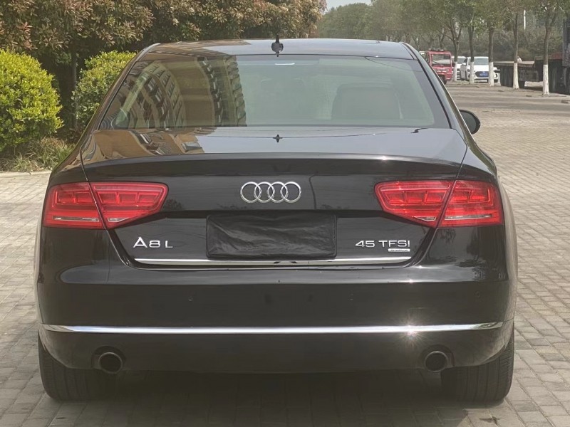 郑州14年奥迪A8L3