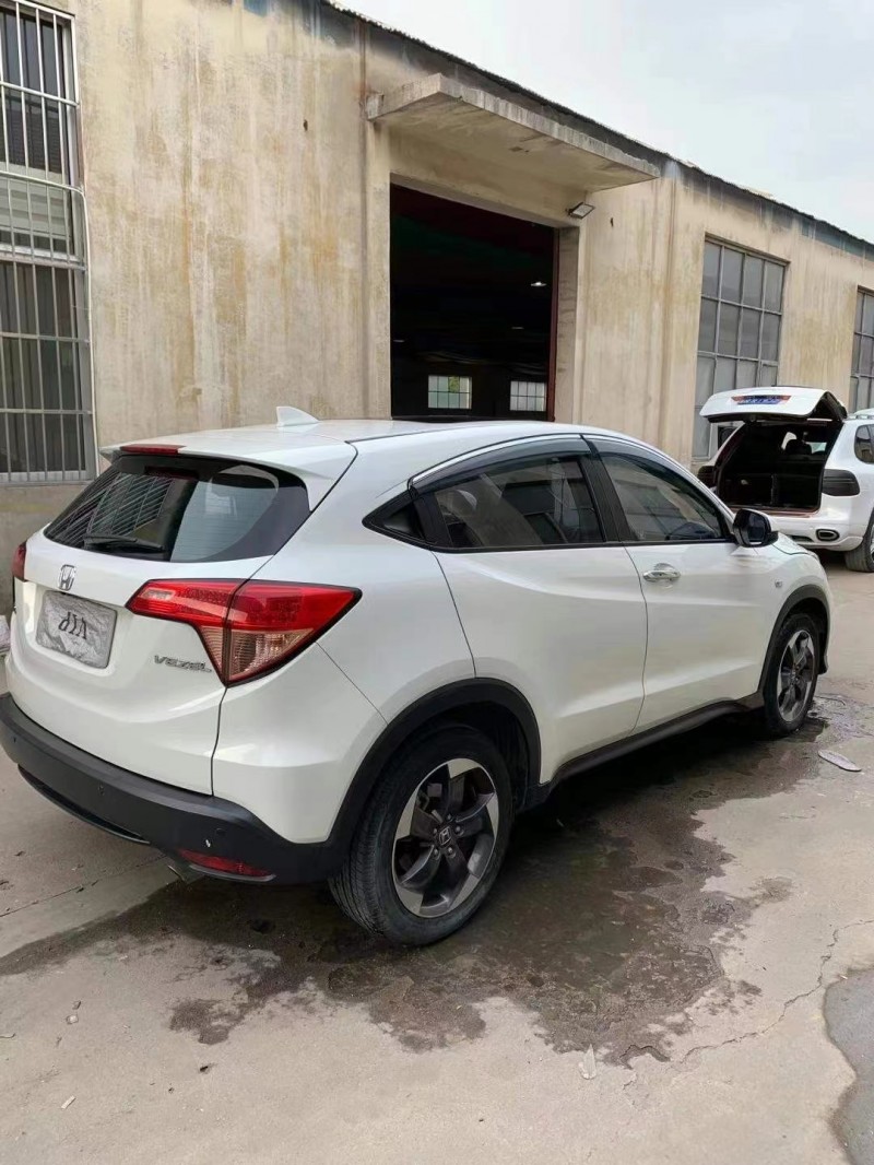 潍坊16年本田缤智8