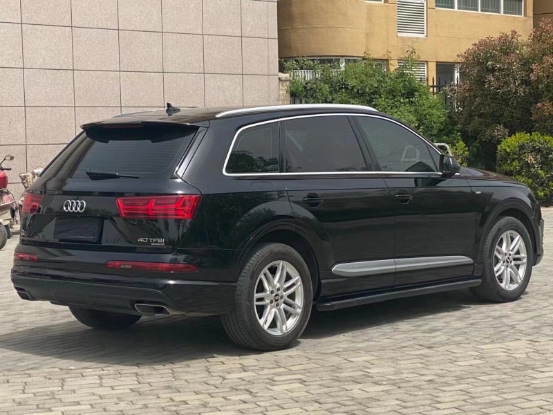 郑州17年奥迪Q76