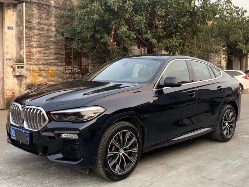 中山20年宝马X68