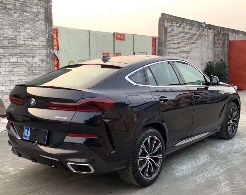 中山20年宝马X64