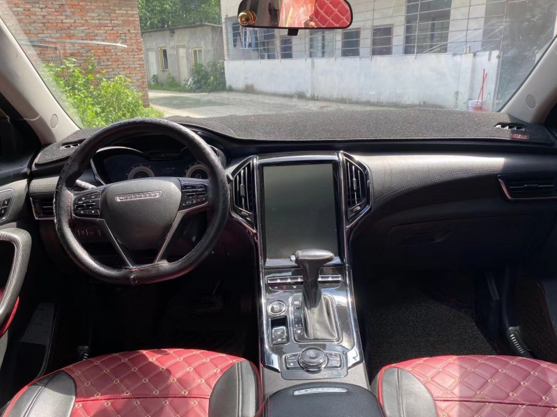 成都17年獵豹汽車CS95