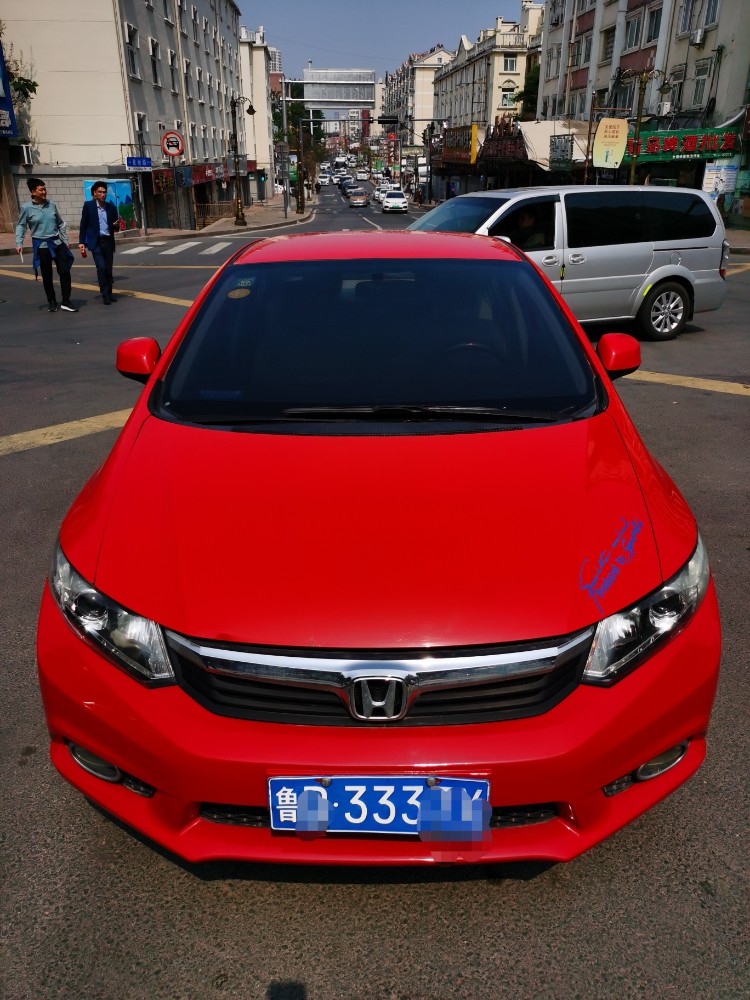 青岛13年本田思域7