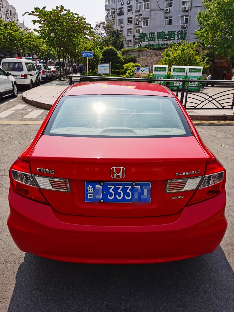青岛13年本田思域2
