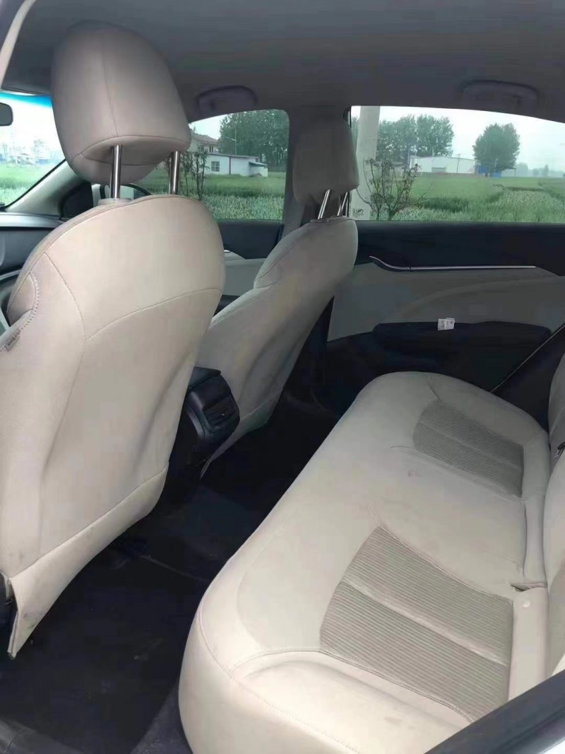 济宁20年别克英朗5