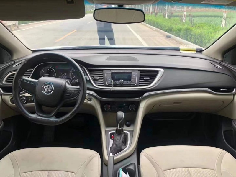 济宁20年别克英朗6