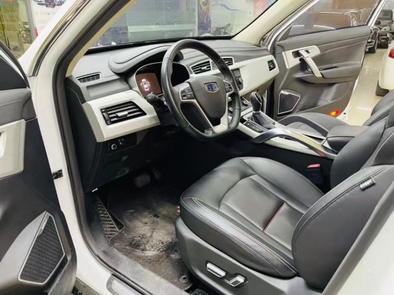 东莞18年吉利博越7