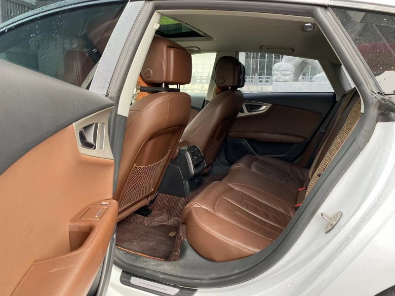 广州18年奥迪A79