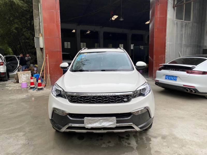 成都17年獵豹汽車CS101