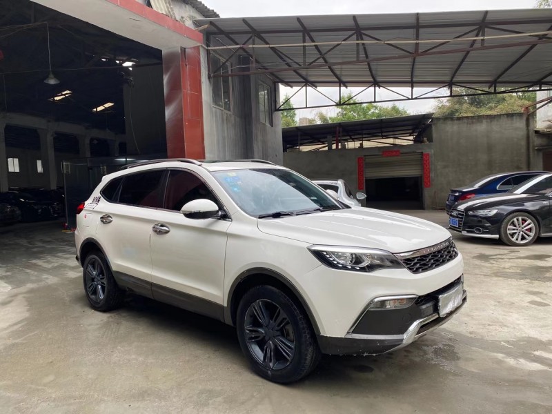 成都17年獵豹汽車CS103