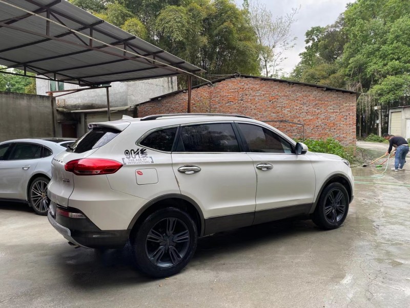 成都17年獵豹汽車CS107