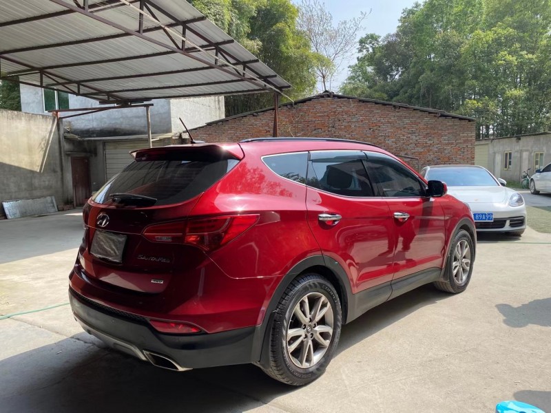 成都14年现代新胜达8